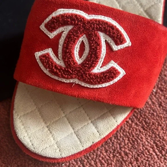 Channel orange suede slide sandals ,size 39.5. - Picture 2 of 5